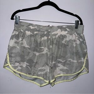 Athletic works women’s size large running shorts gray camo